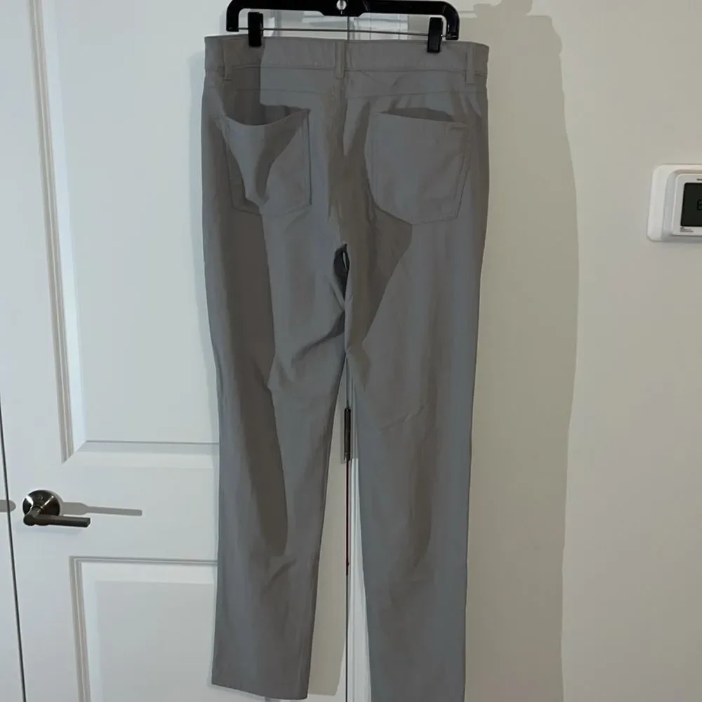 Gray Johnnie-O PREP-FORMANCE Flat Front 5 Pocket Casual Golf Pants 35 x 34 TALL